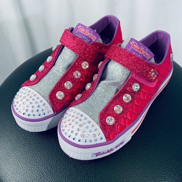 girls sketchers size 13